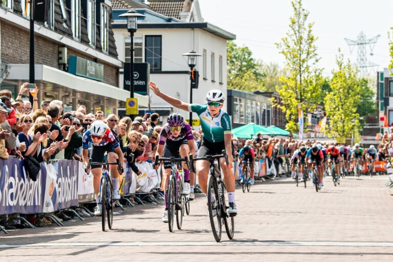 Irene Schouten wint 59e Ronde van Lekkerkerk