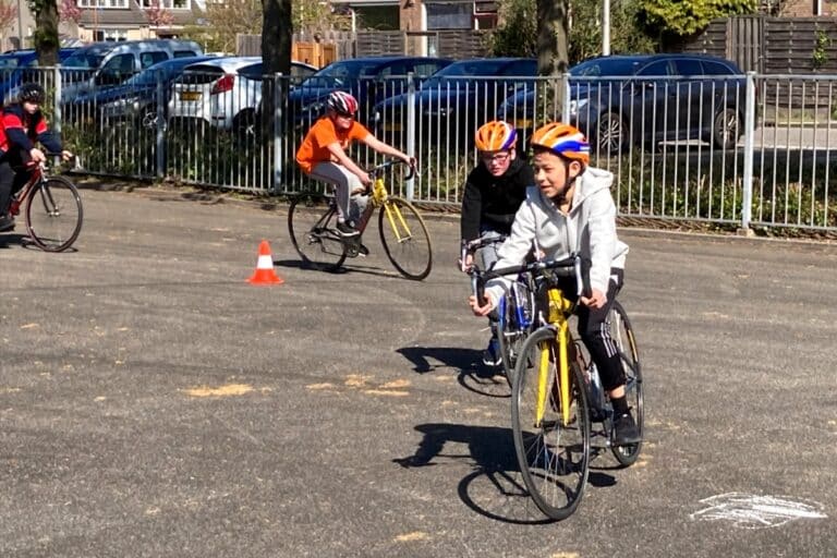 Ready2Race Junior Ronde van Lekkerkerk op 8 mei